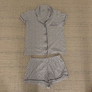 Roller Rabbit White and Navy Heart Short Pajama Set